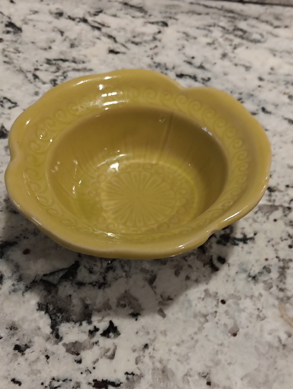 Rare color vintage McCoy swirl design bowl